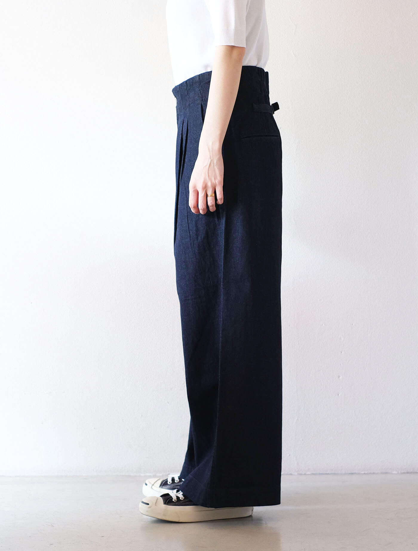 バギーのタックパンツ DENIM (CHEVAL plus)