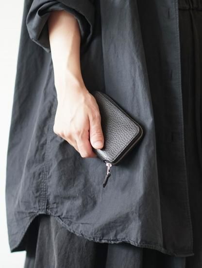 ショートジップウォレット black×white (foot the coacher)