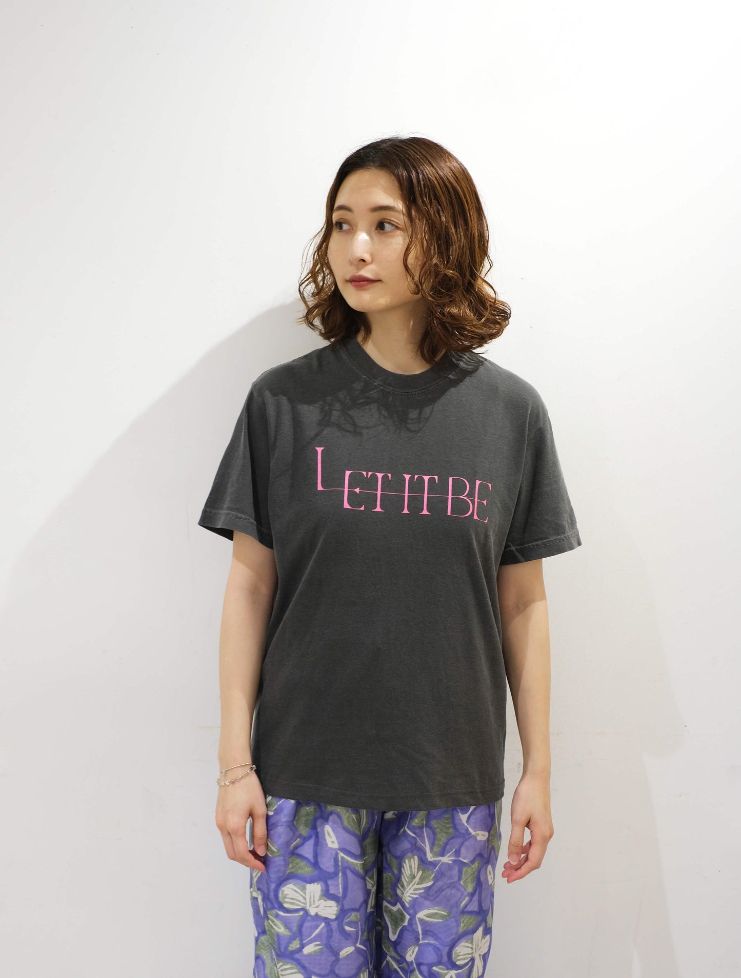プリントTee "LET IT BE" (Yuta Yamanaka)