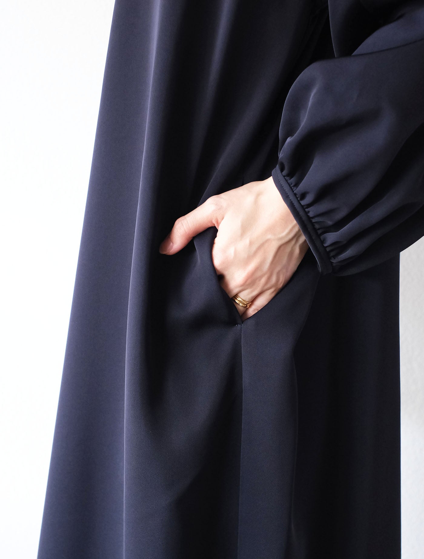 パフスリーブドレス (TICCA)