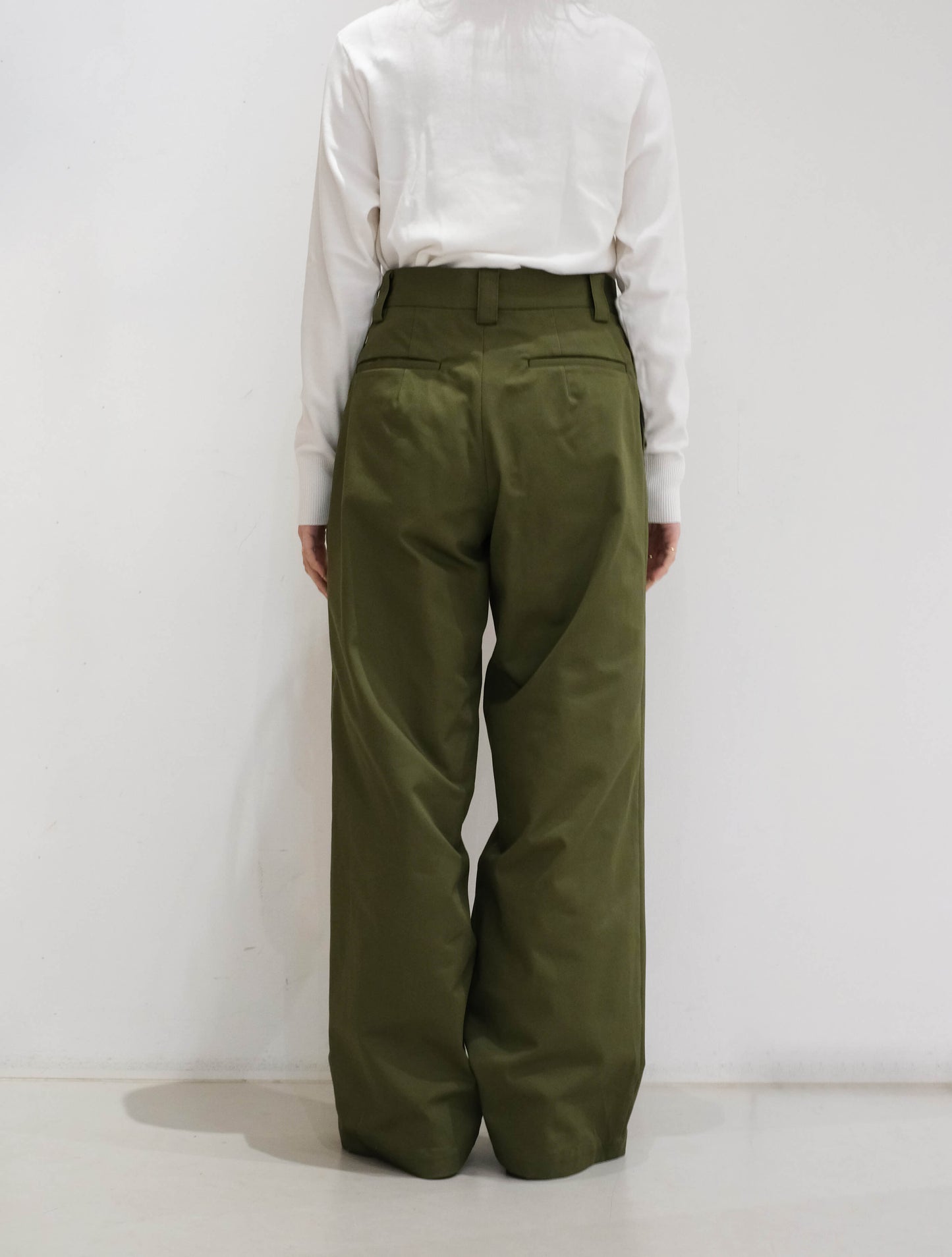 chino pants (Lim home)