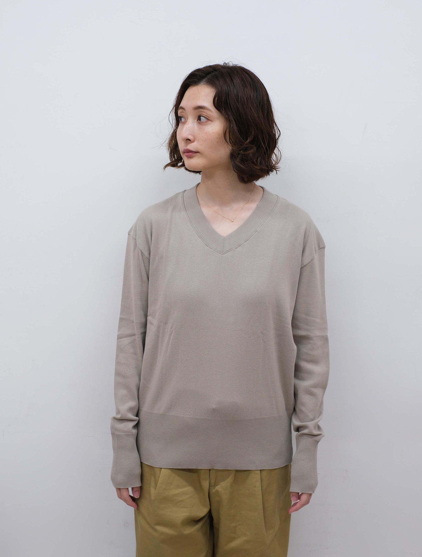 Vネックニットソー "CARCIOFO" (gicipi)