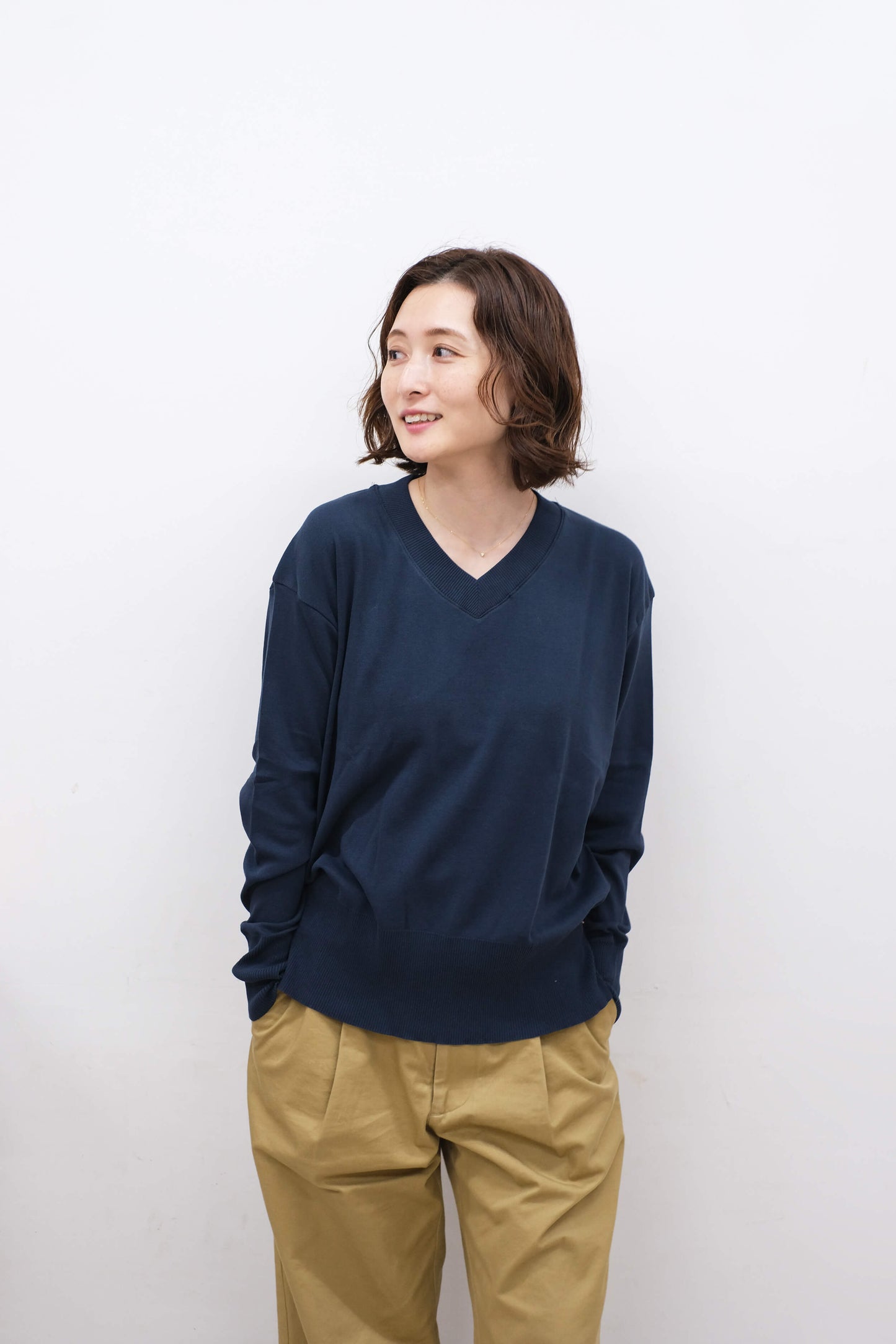 Vネックニットソー "CARCIOFO" (gicipi)