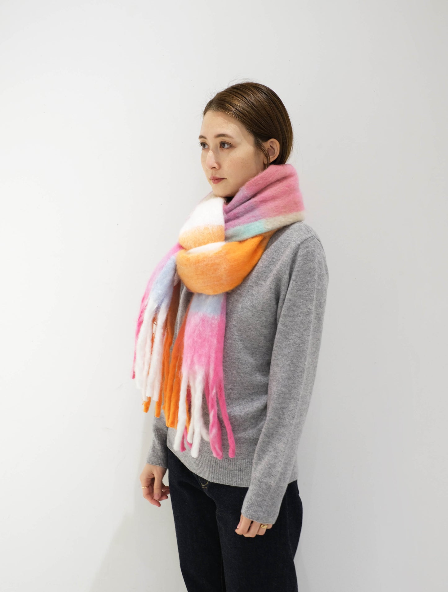 STOLE 01 (hint hint)