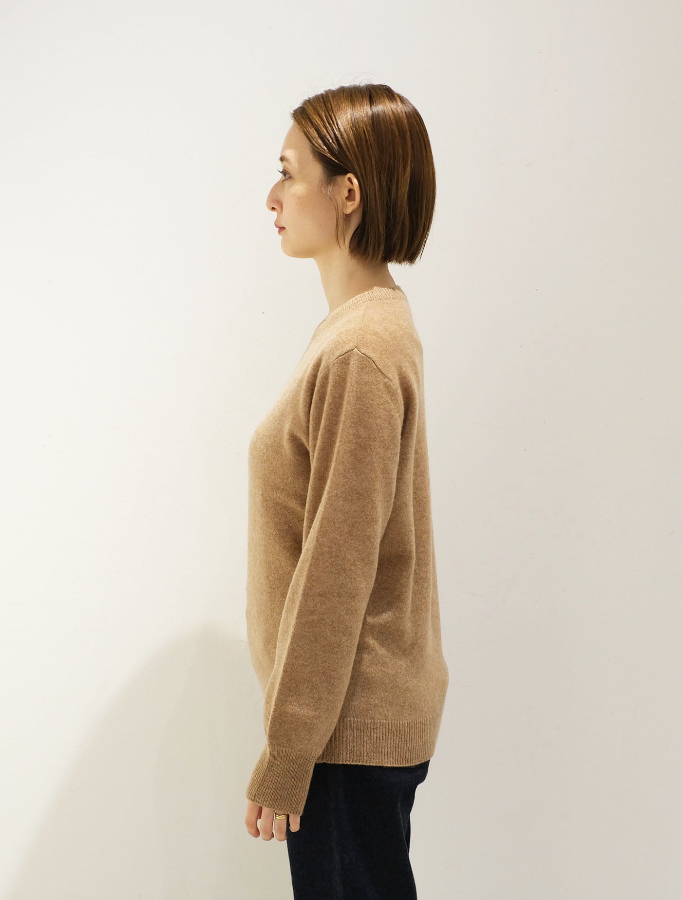 ニット ”ecole V-neck sweater”  (Lim home)