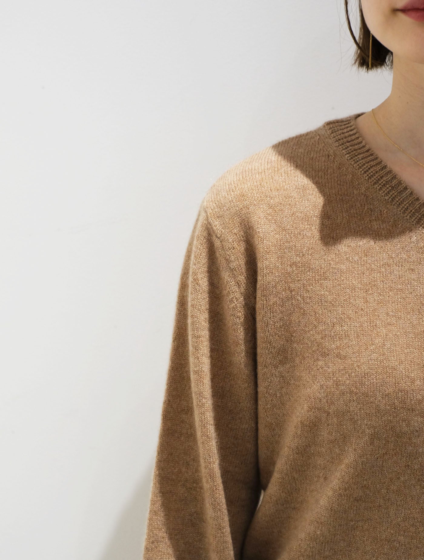 ニット ”ecole V-neck sweater”  (Lim home)