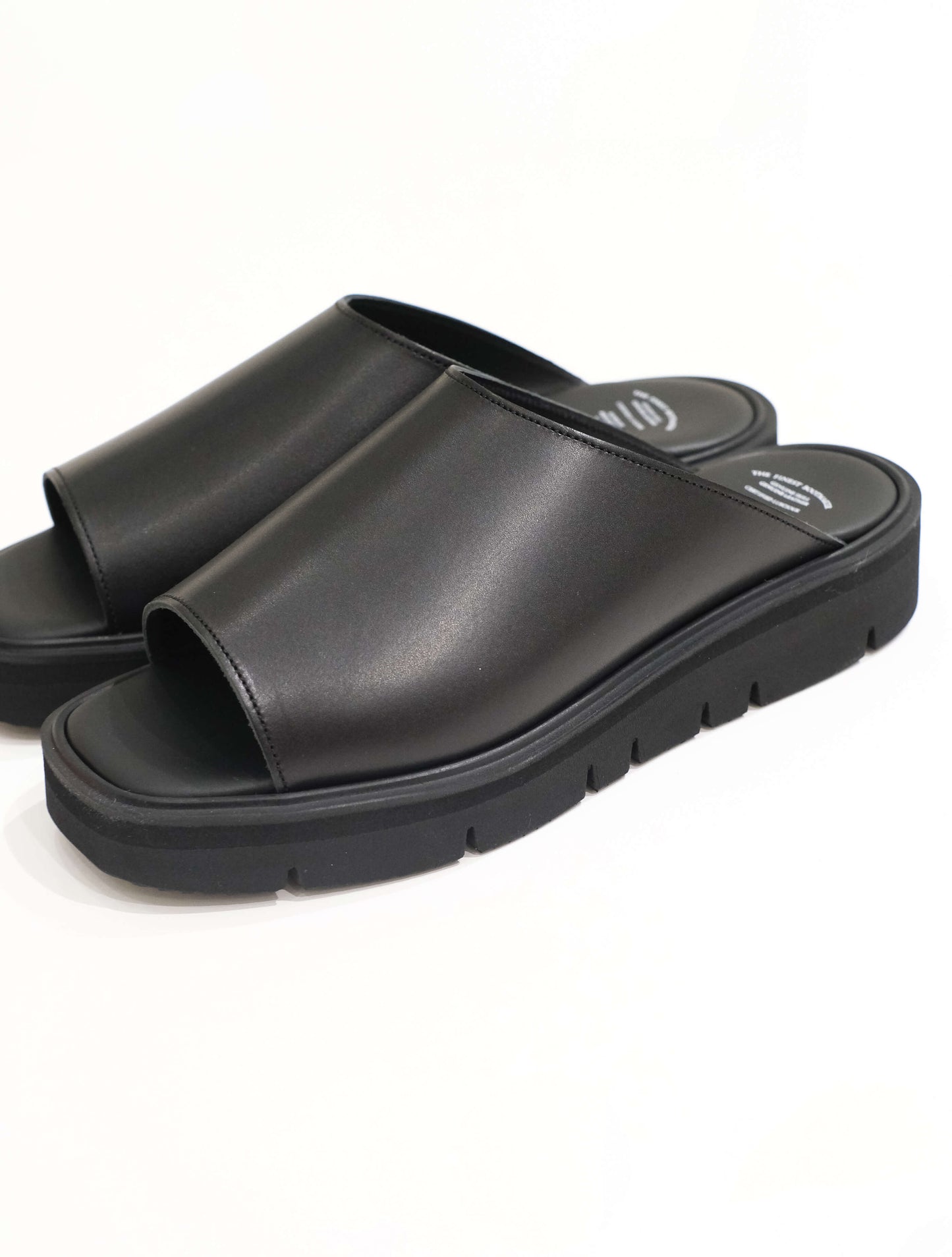 VAMP SANDALS BLACK (BEAUTIFUL SHOES)