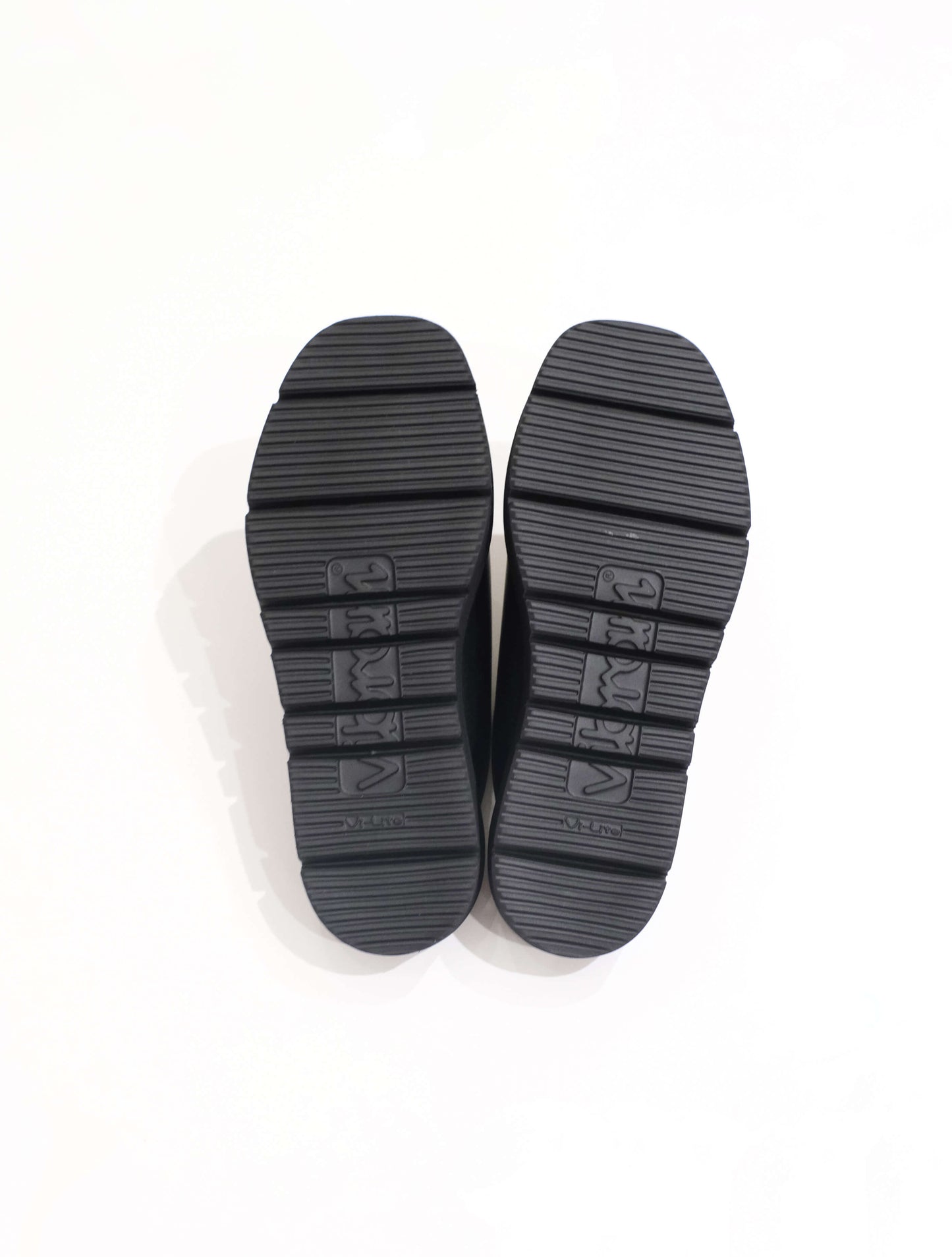VAMP SANDALS BLACK (BEAUTIFUL SHOES)