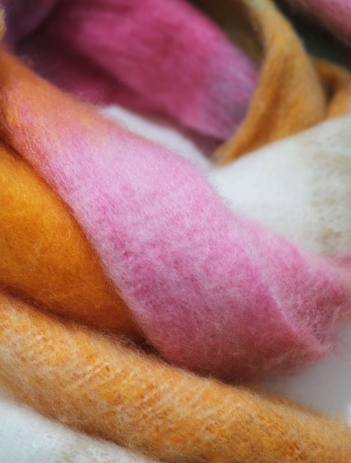 STOLE 01 (hint hint)