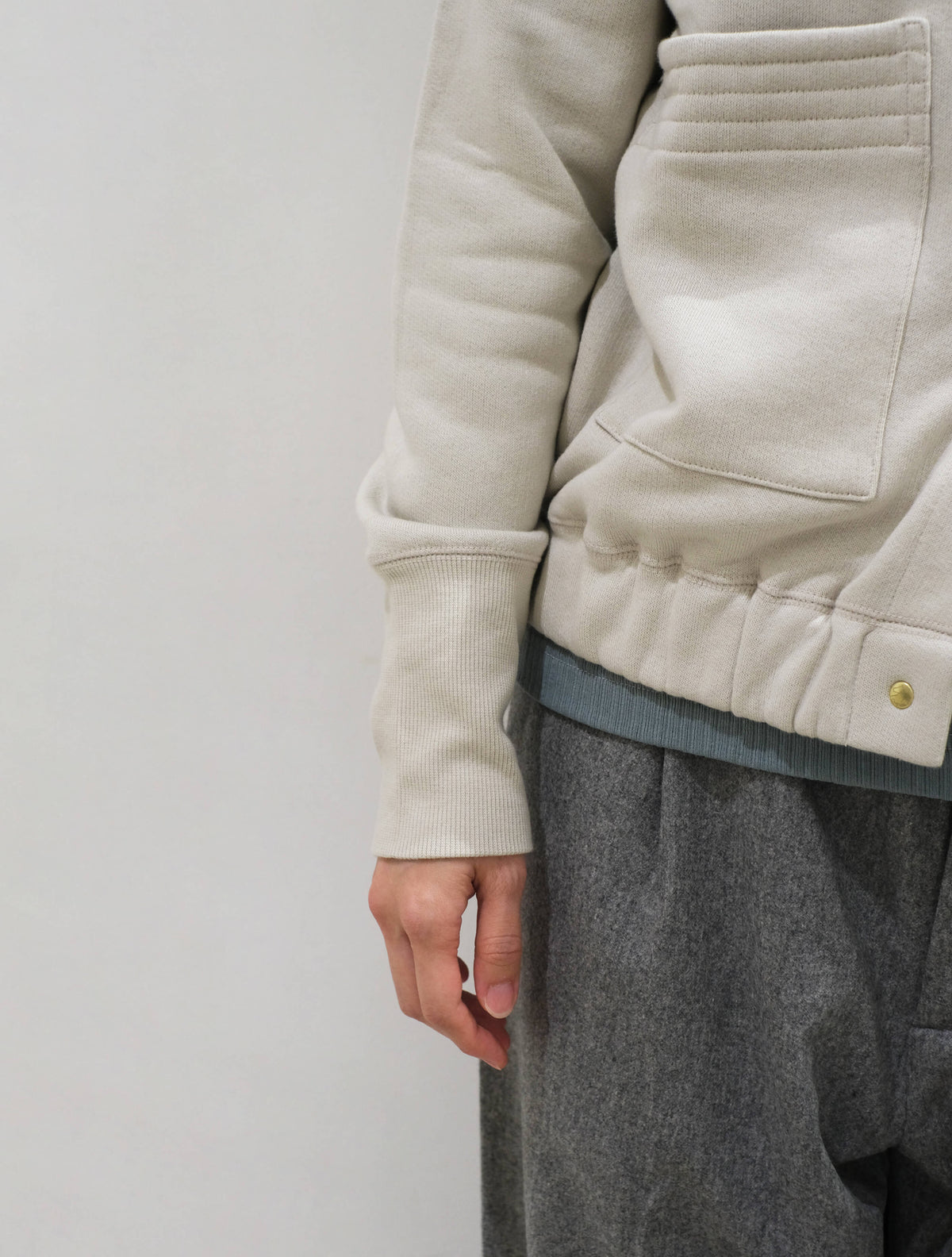 Button flyのスウェット (CHEVAL plus)