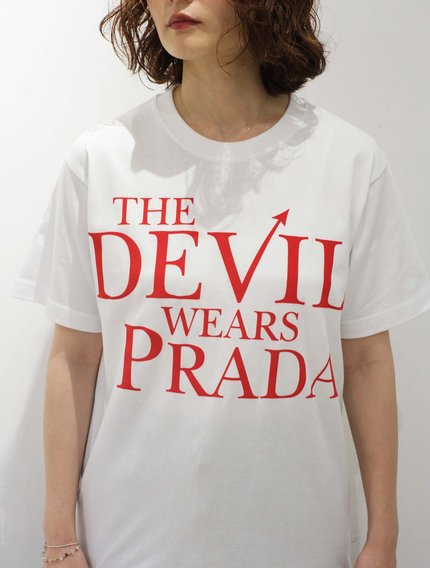 プラダを着た悪魔 LOGO Tee (JACKSON MATISSE)