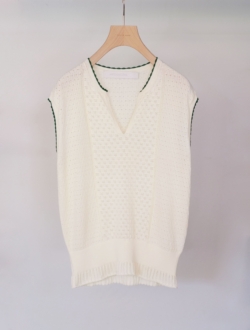 Jiyusou lace knit vest  off white