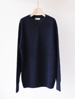knit ”ecole V-neck sweater” navy　のサムネイル
